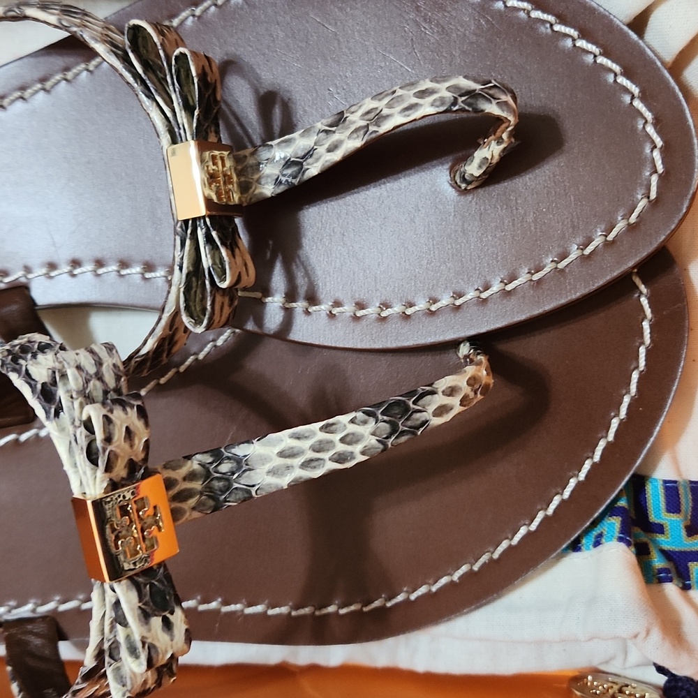 Tory Burch Leighanne Flat Thong Slide - Picture 3 of 5